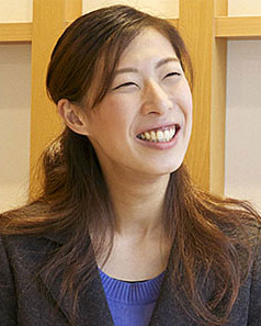 ピアノ講師 夷 美帆子